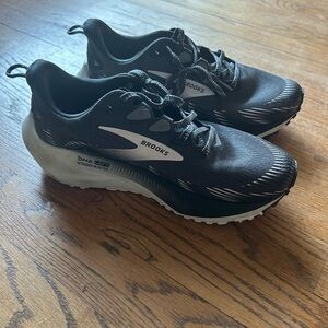 Brooks Black and White Running Shoes